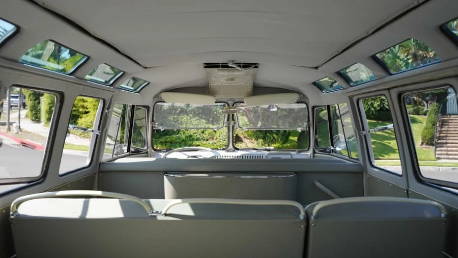 1962 Volkswagen Split-Window Bus - Image 9 of 31
