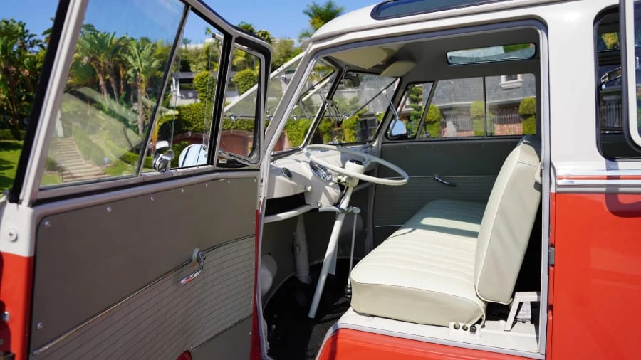 1962 Volkswagen Split-Window Bus - Image 4 of 31