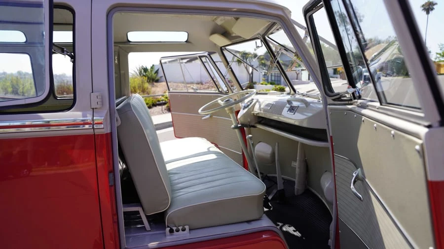 1962 Volkswagen Split-Window Bus - Image 8 of 31