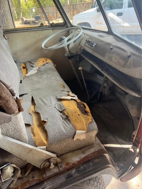 1962 Volkswagen Split-Window Camper - Image 2 of 10