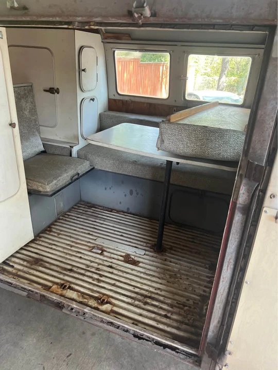 1962 Volkswagen Split-Window Camper - Image 3 of 10