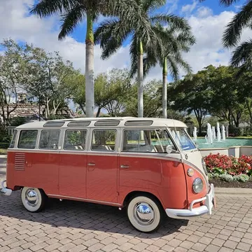 1962 Volkswagen Samba Bus 23-Window