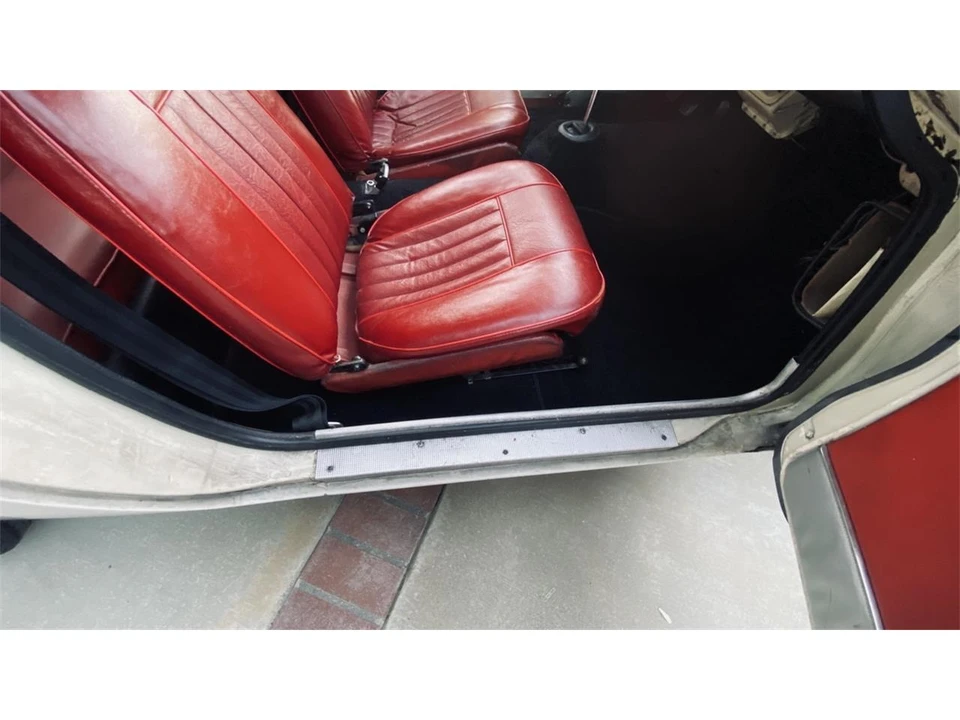 1962 Volvo P1800 - Image 17 of 31