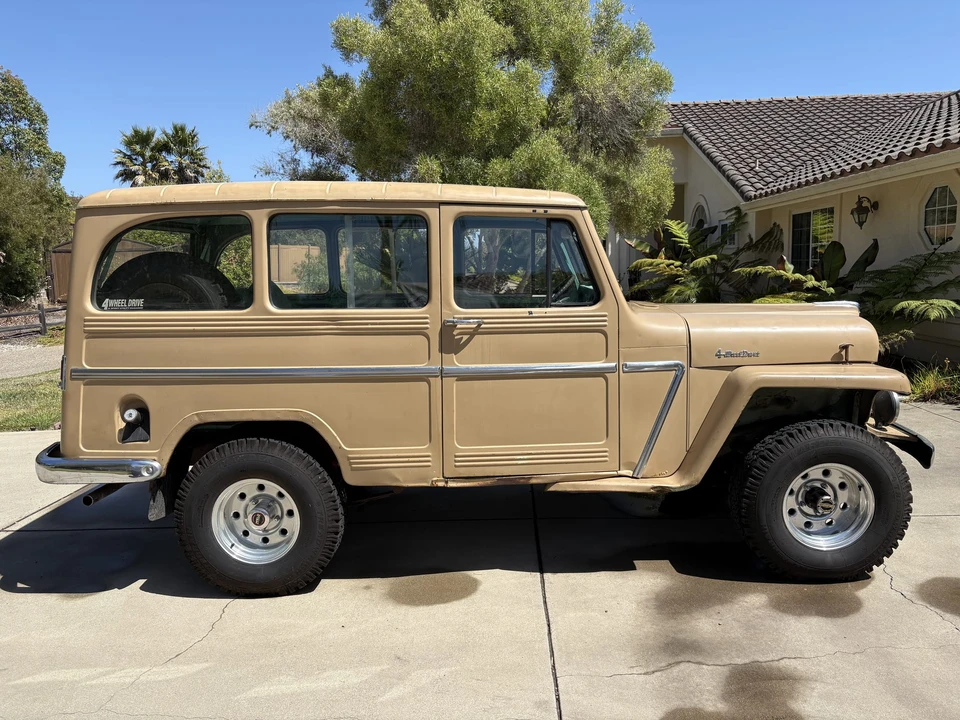 1962 Willys Jeep Wagon - Image 10 of 31