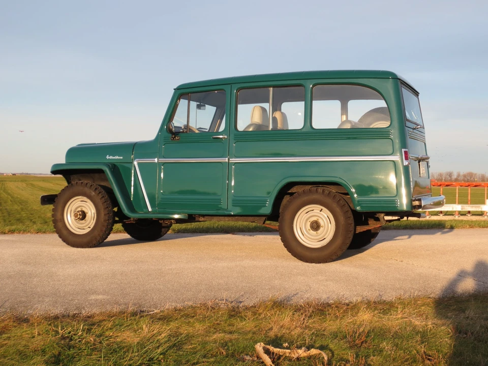 1962 Willys Jeep Wagon - Image 10 of 31
