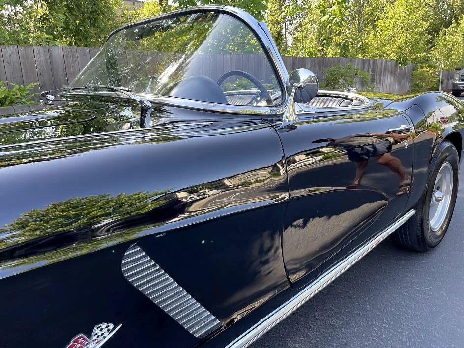 1962 Chevrolet Corvette C1 - Image 14 of 24