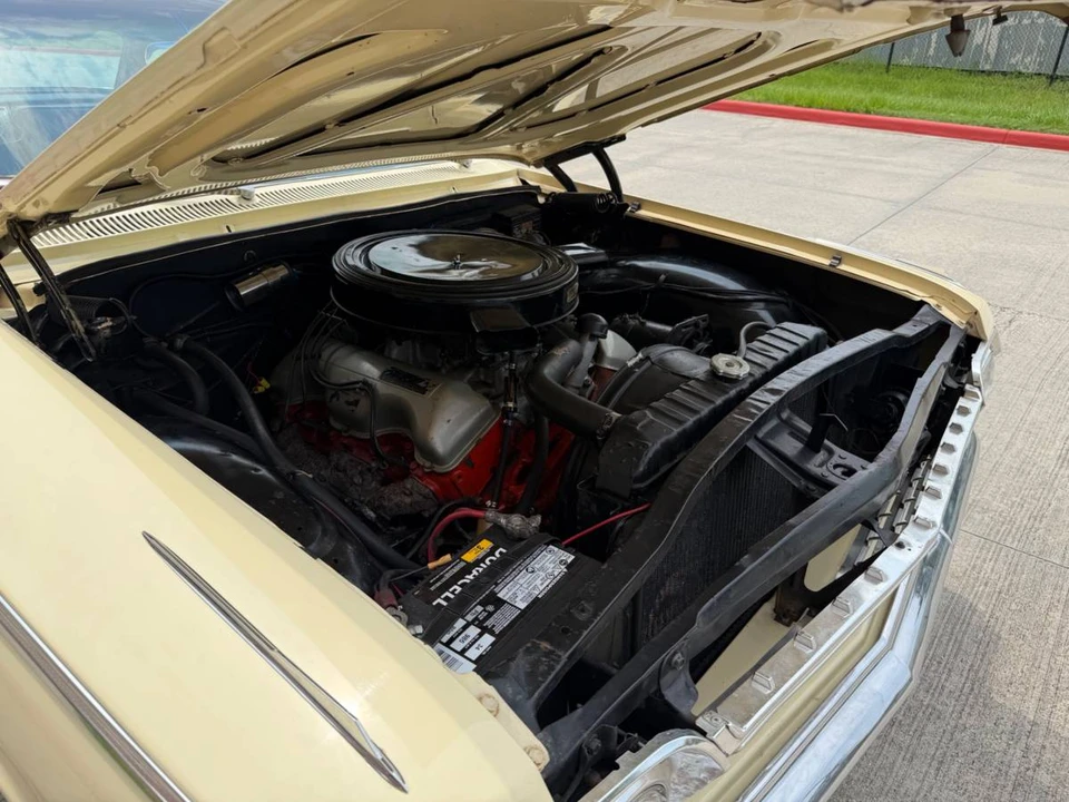 1962 Chevrolet Impala SS 3rd Gen - Image 5 of 16