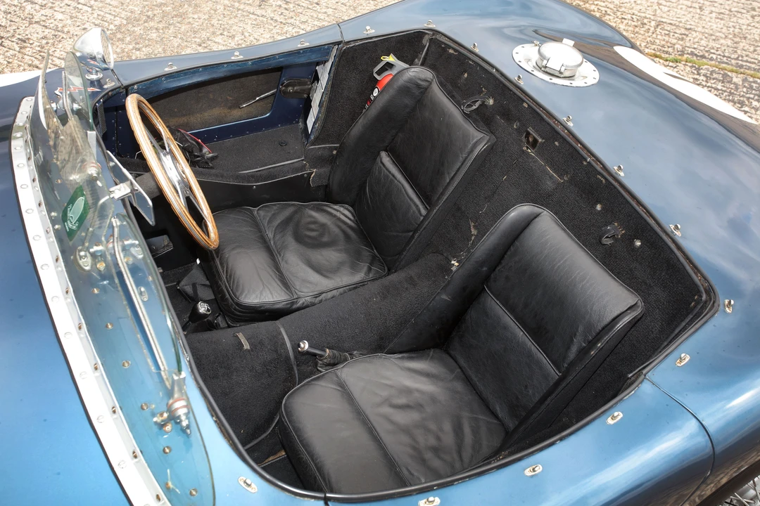 Jaguar Replica - Image 11 of 31