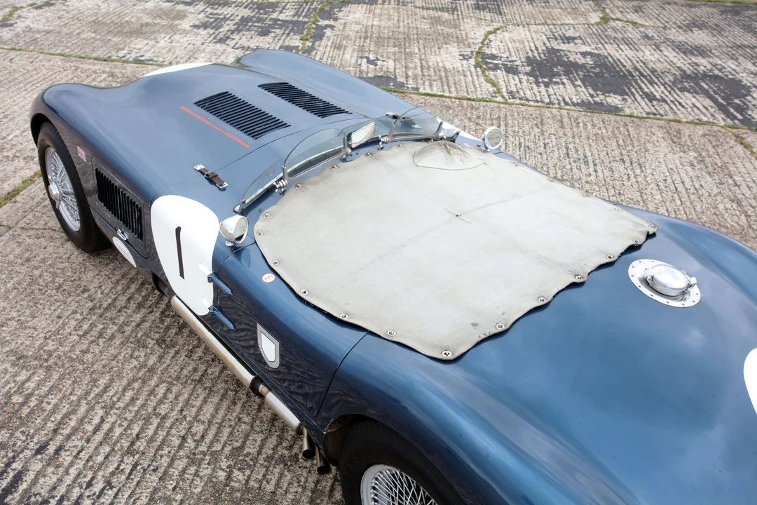 Jaguar Replica - Image 12 of 31