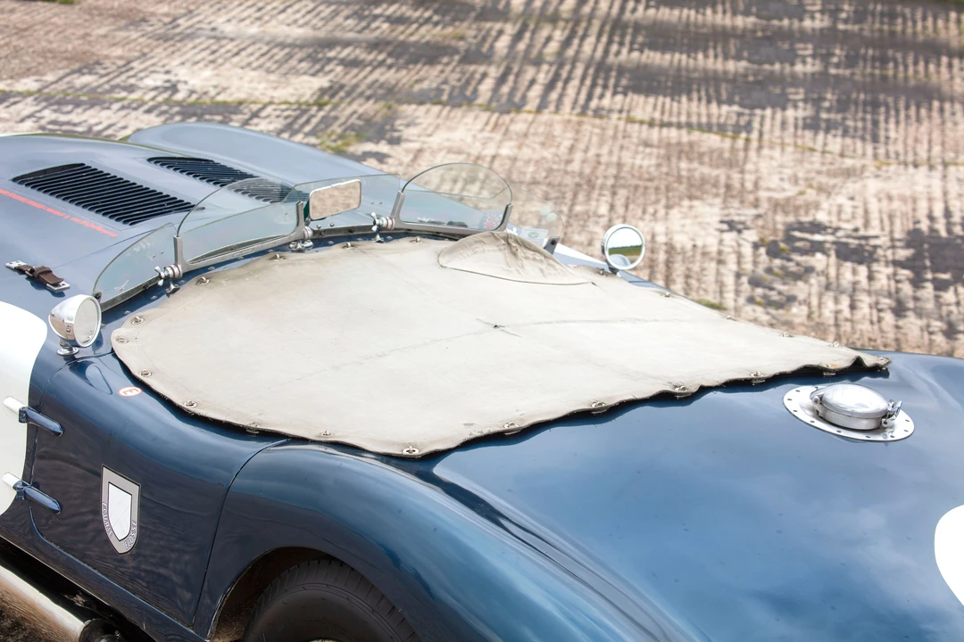 Jaguar Replica - Image 17 of 31
