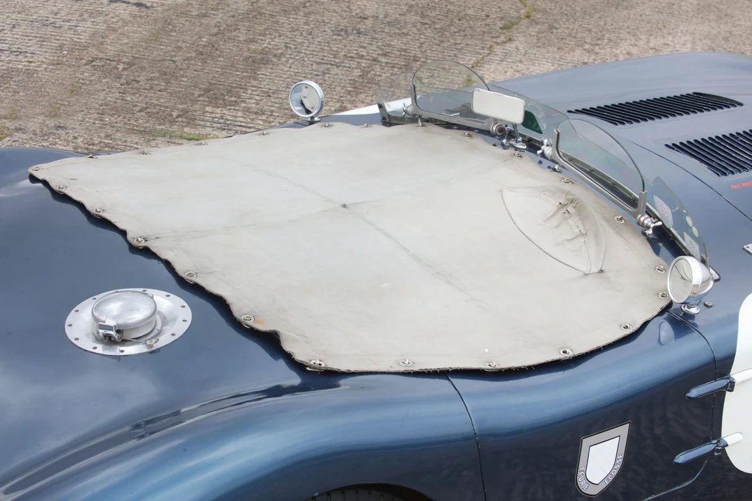 Jaguar Replica - Image 16 of 31