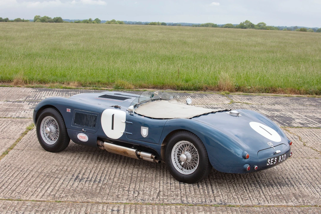 Jaguar Replica - Image 18 of 31