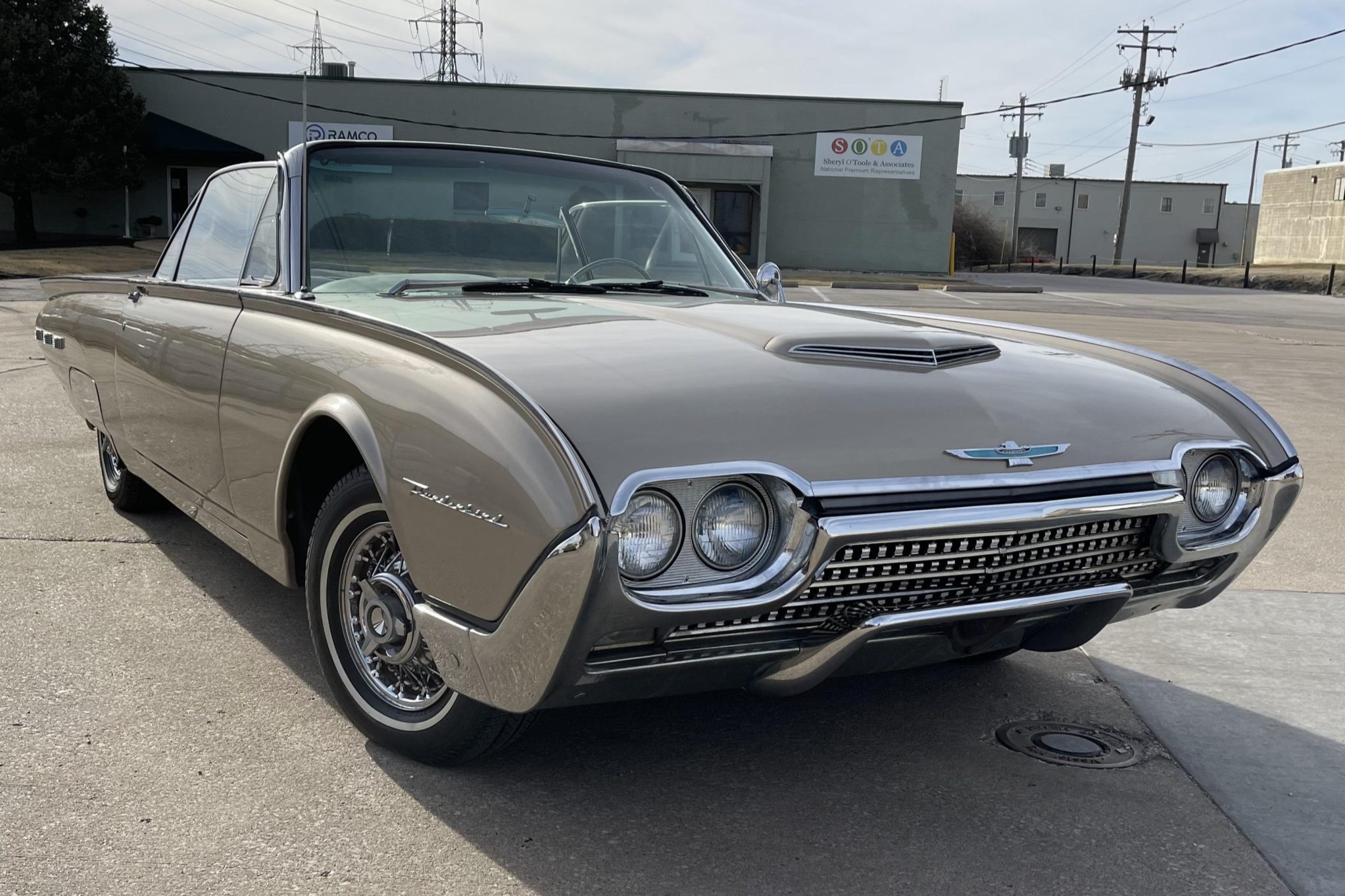 1962 Ford Thunderbird