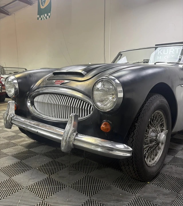 1963 Austin-Healey 3000 Mark II - Image 4 of 31