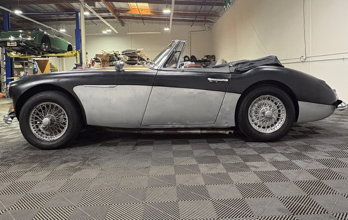 1963 Austin-Healey 3000 Mark II - Image 9 of 31