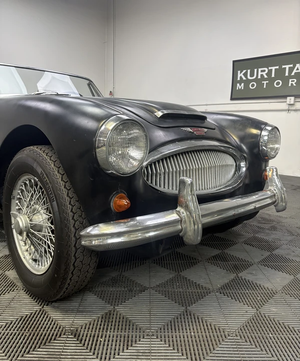 1963 Austin-Healey 3000 Mark II - Image 2 of 31