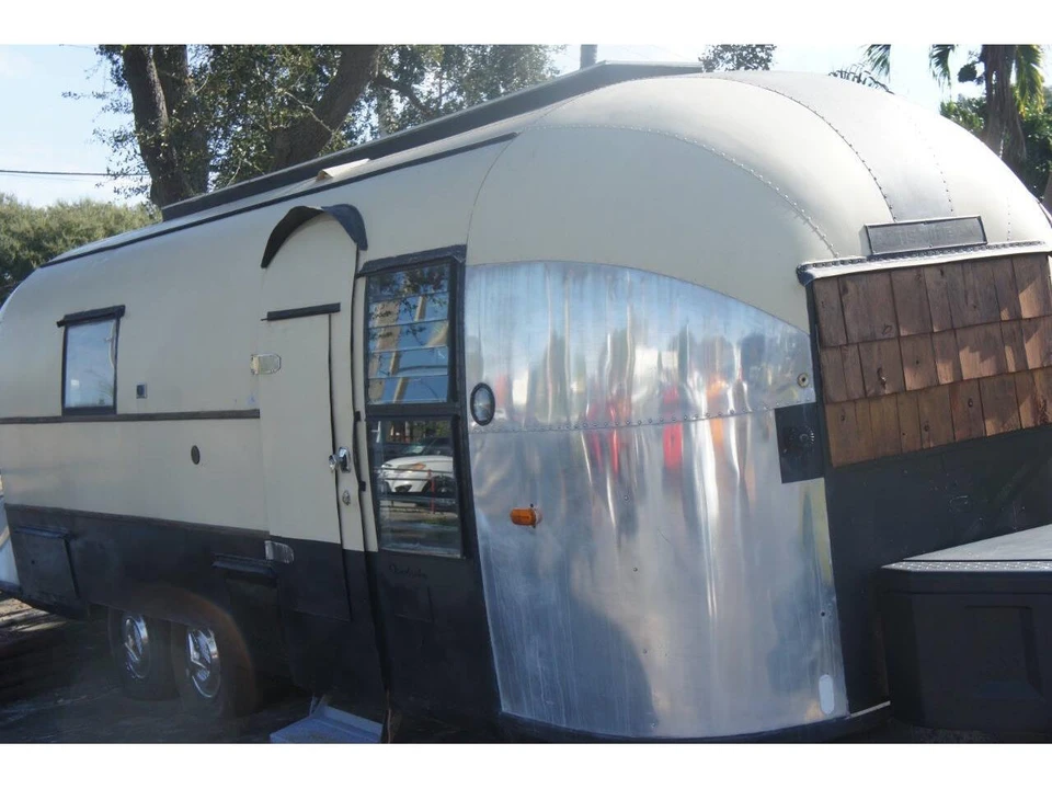 1963 Airstream - Image 5 of 26