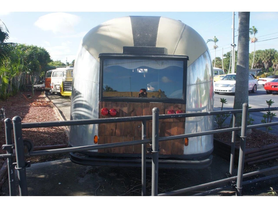 1963 Airstream - Image 3 of 26