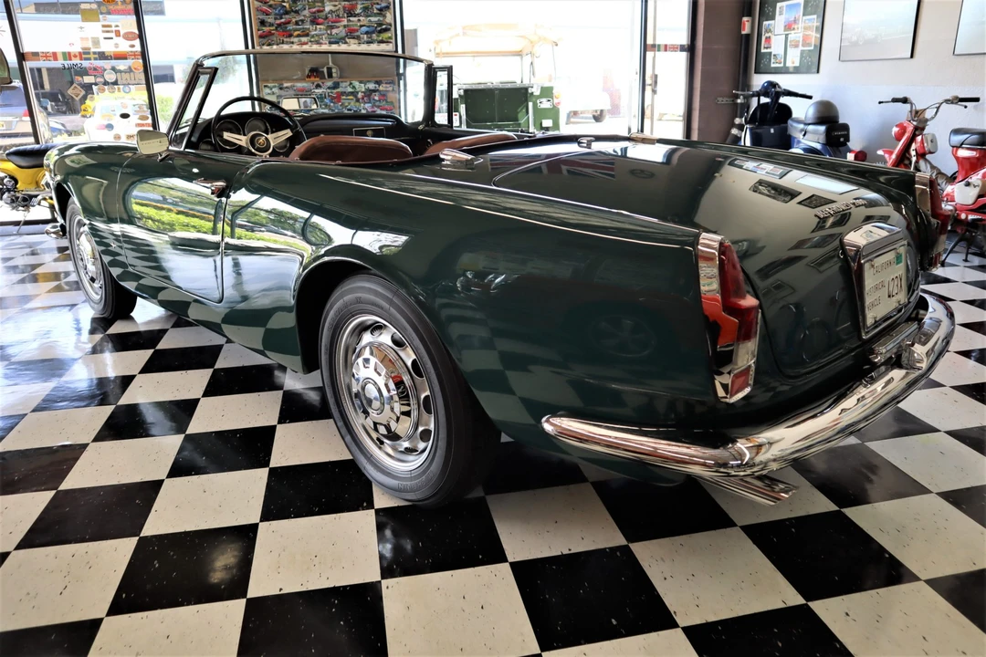 1963 Alfa Romeo 2600 - Image 16 of 31