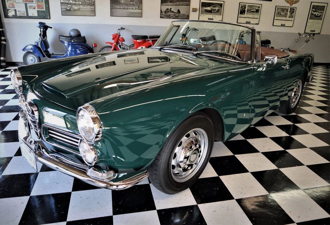 1963 Alfa Romeo 2600 - Image 15 of 31