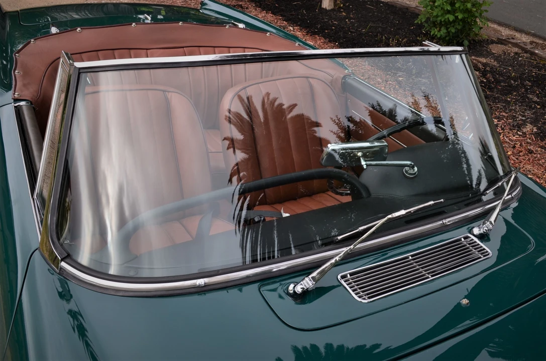 1963 Alfa Romeo 2600 - Image 21 of 31