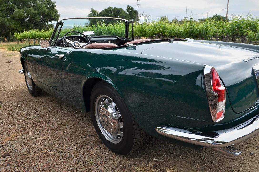 1963 Alfa Romeo 2600 - Image 11 of 31