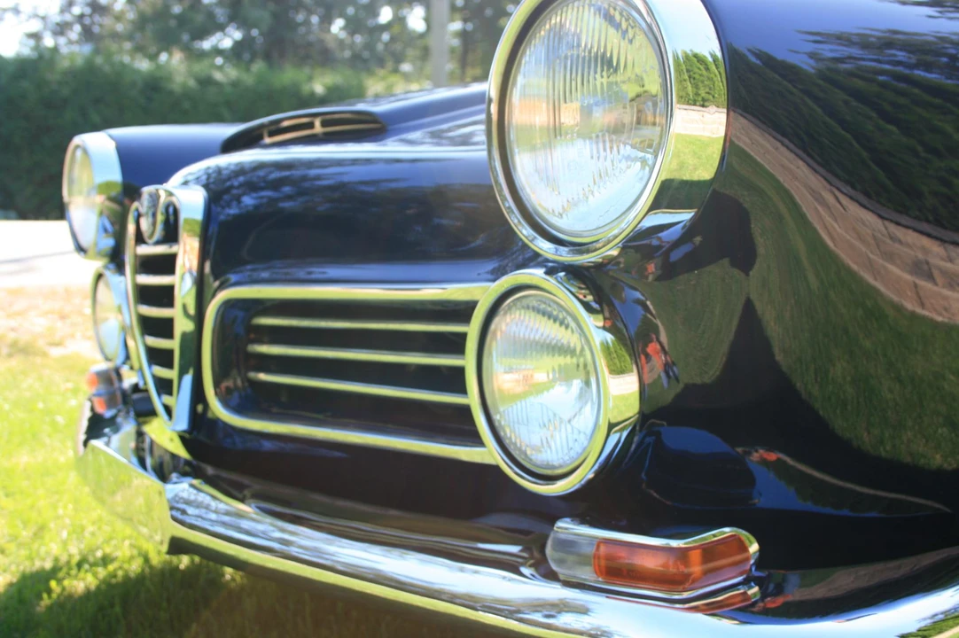 1963 Alfa Romeo 2600 - Image 20 of 31