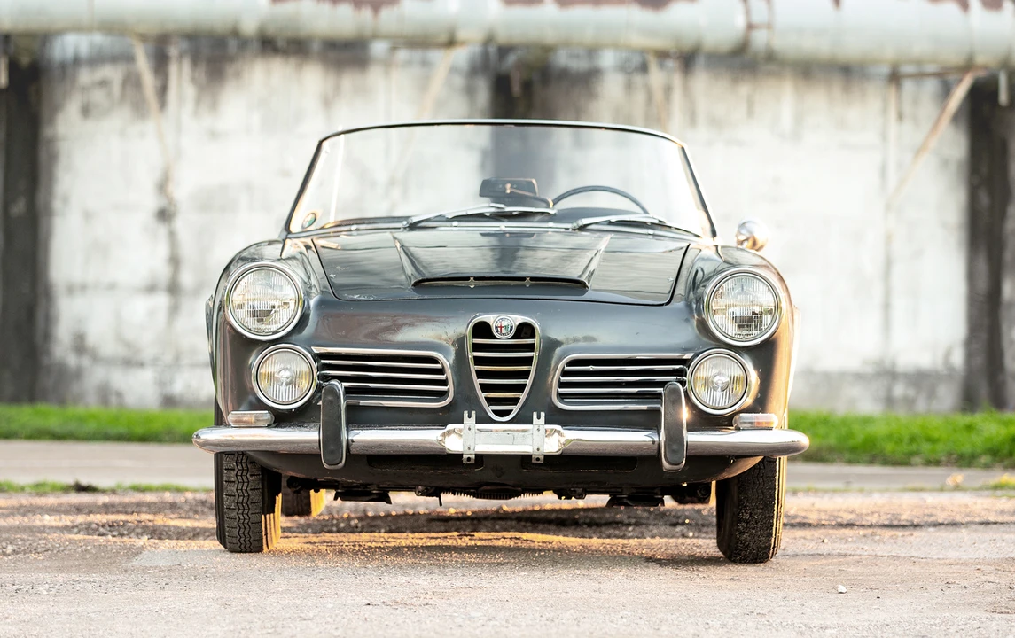 1963 Alfa Romeo 2600 - Image 10 of 23