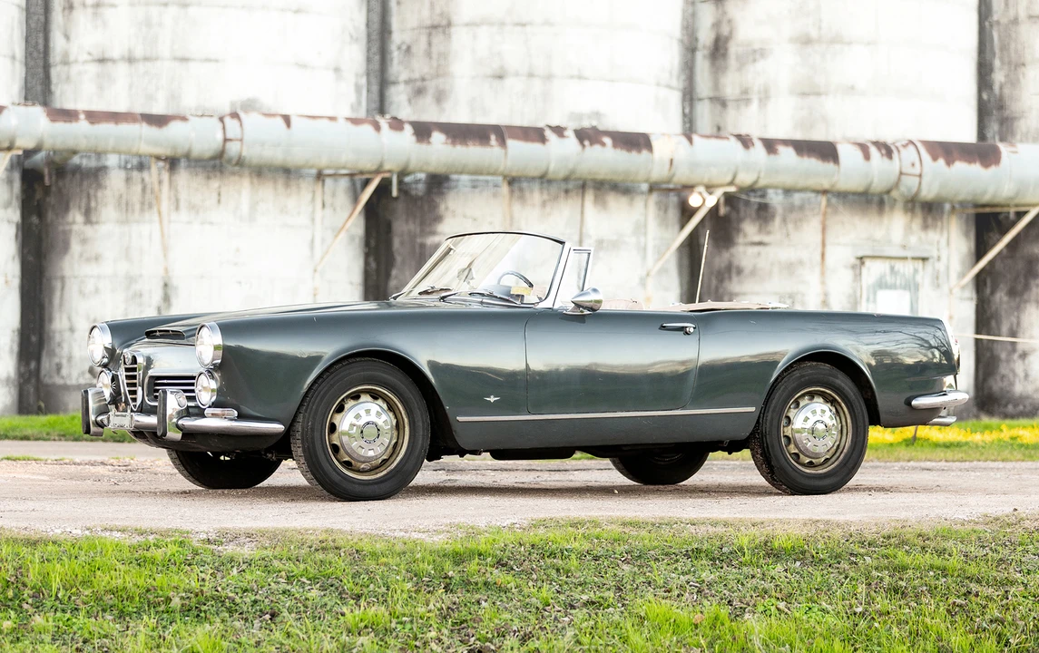 1963 Alfa Romeo 2600 - Image 7 of 23