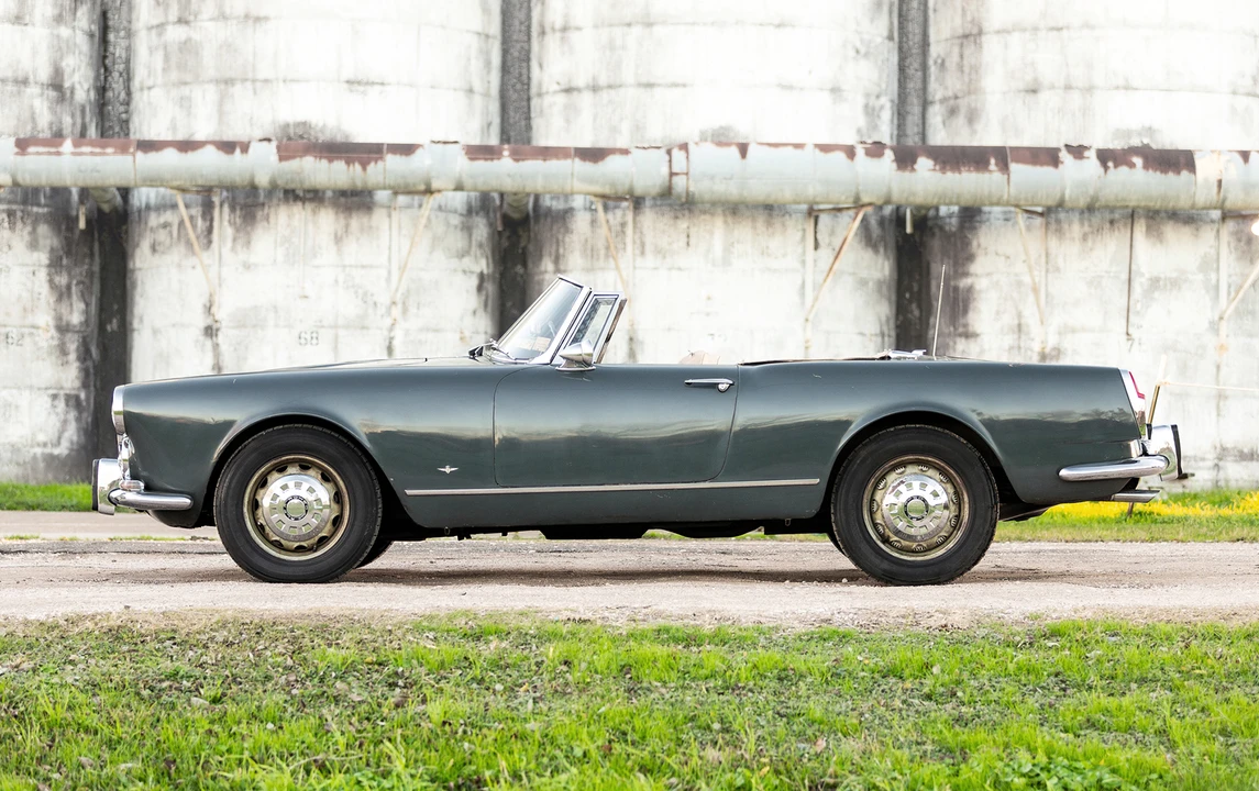 1963 Alfa Romeo 2600 - Image 6 of 23