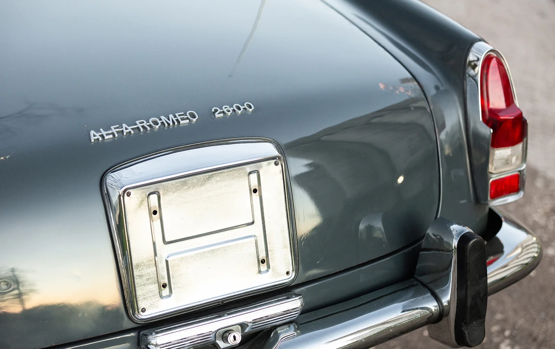 1963 Alfa Romeo 2600 - Image 22 of 23