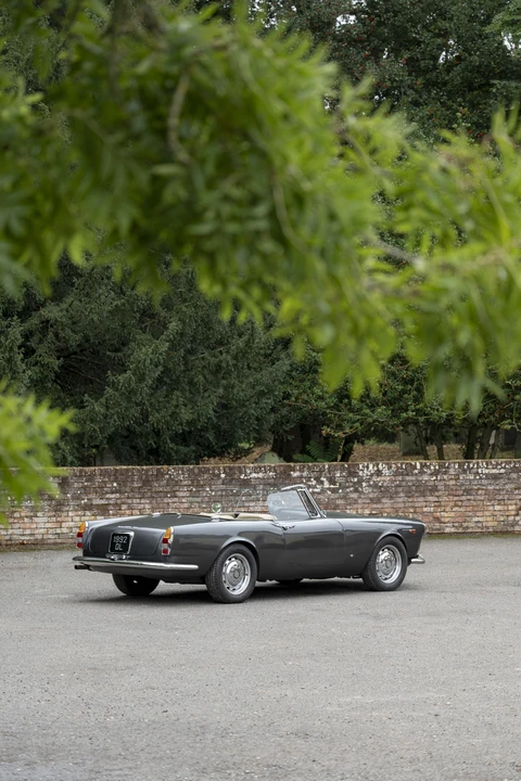1963 Alfa Romeo 2600 - Image 25 of 31