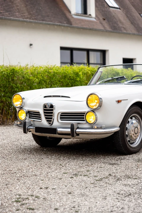 1963 Alfa Romeo 2600 - Image 4 of 31