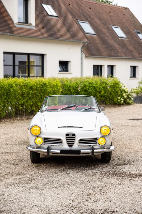 1963 Alfa Romeo 2600 - Image 6 of 31