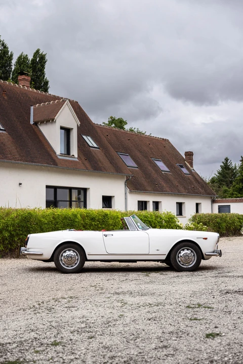 1963 Alfa Romeo 2600 - Image 10 of 31