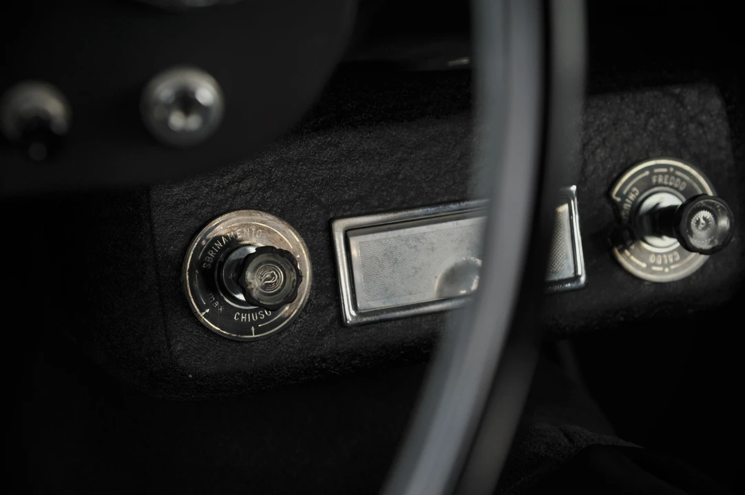 1963 Alfa Romeo 2600 - Image 9 of 24