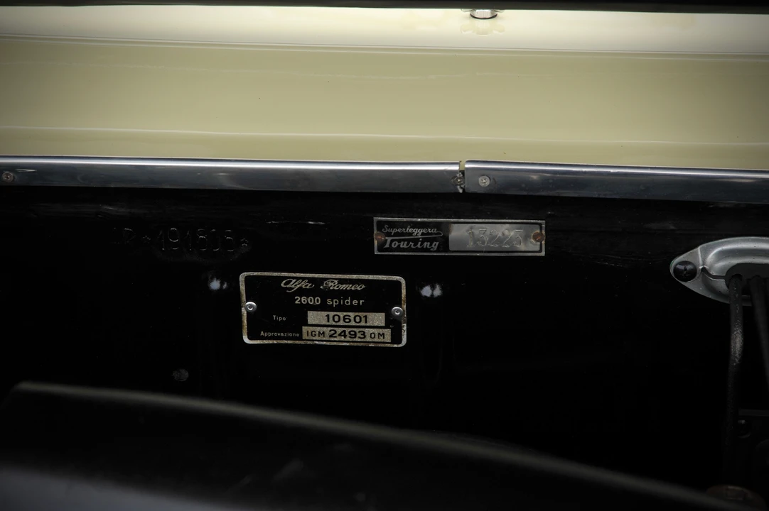 1963 Alfa Romeo 2600 - Image 17 of 24