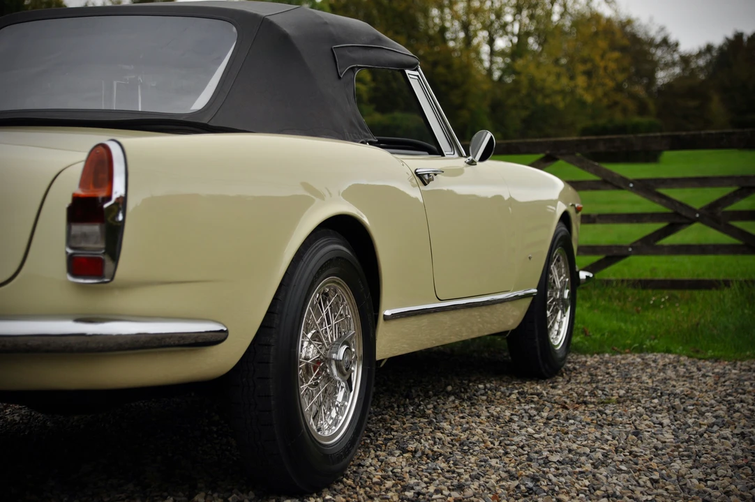 1963 Alfa Romeo 2600 - Image 20 of 24