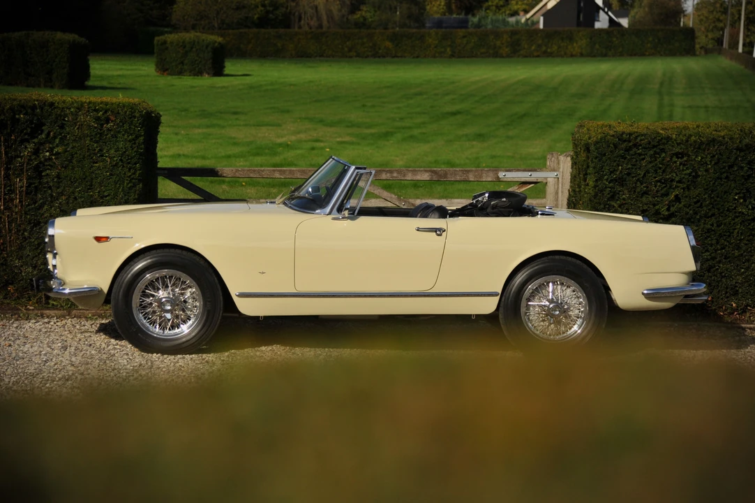 1963 Alfa Romeo 2600 - Image 2 of 24