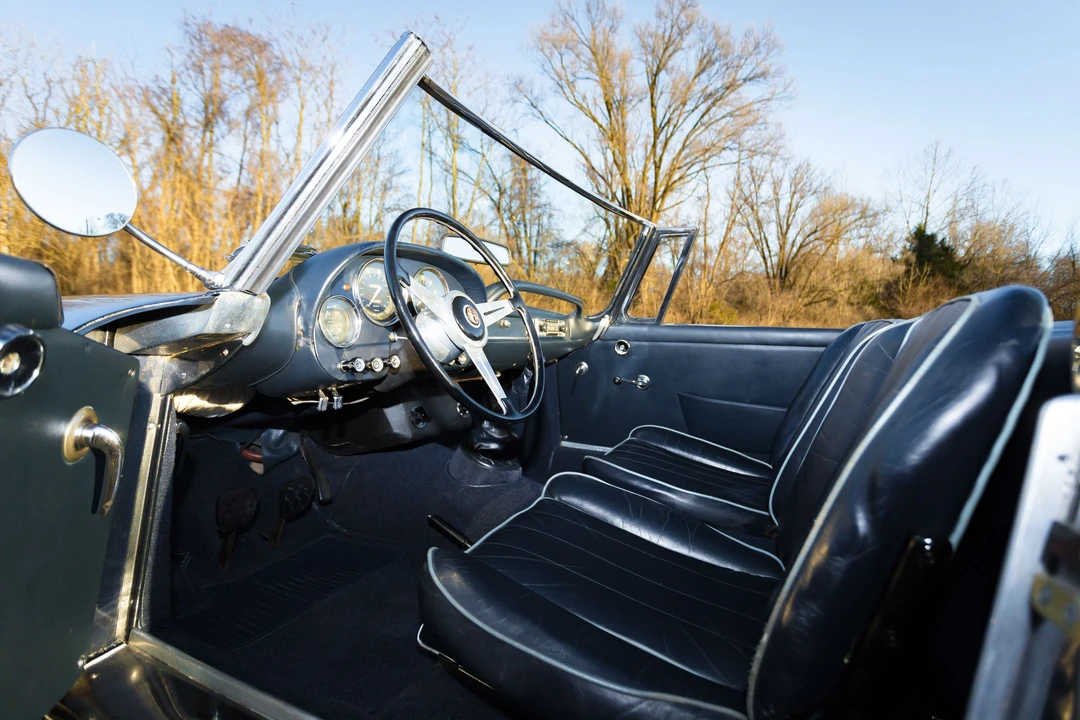 1963 Alfa Romeo 2600 - Image 22 of 31