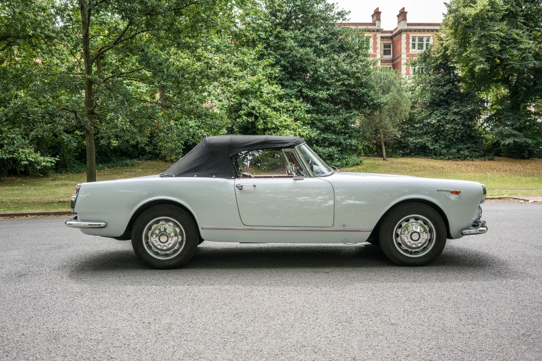 1963 Alfa Romeo 2600 - Image 18 of 20