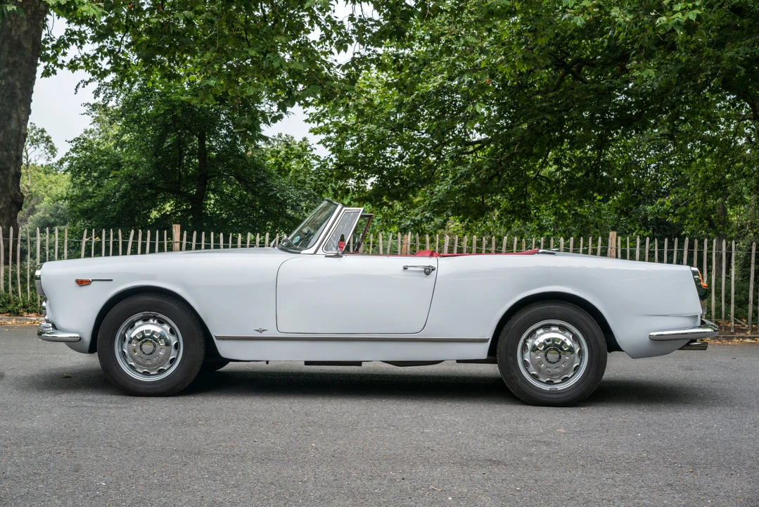 1963 Alfa Romeo 2600 - Image 15 of 20