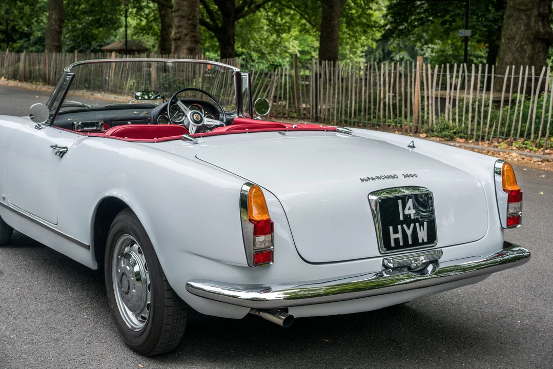 1963 Alfa Romeo 2600 - Image 10 of 20