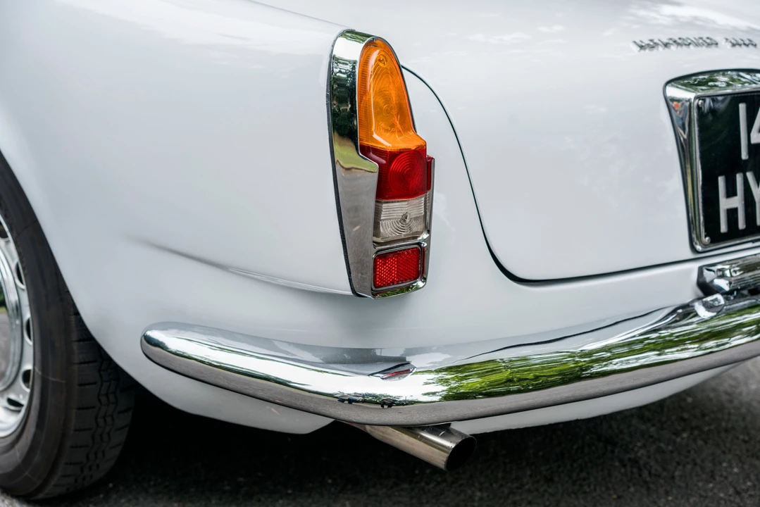 1963 Alfa Romeo 2600 - Image 13 of 20