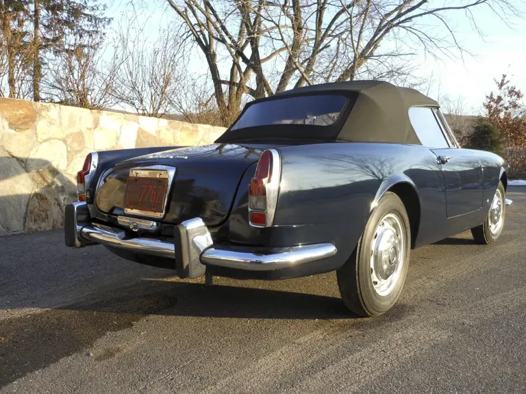 1963 Alfa Romeo 2600 - Image 3 of 7