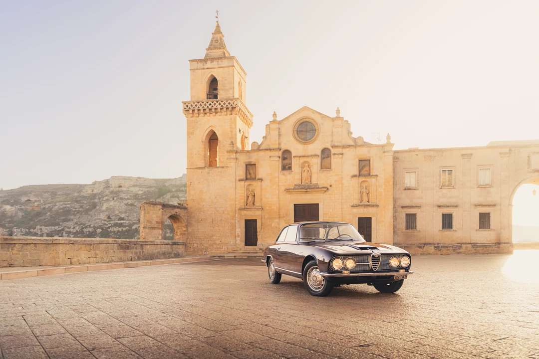 1963 Alfa Romeo 2600 - Image 4 of 31
