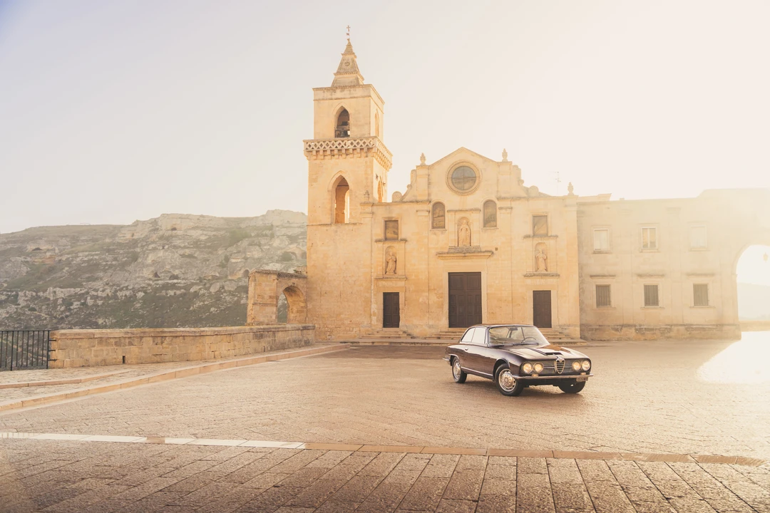 1963 Alfa Romeo 2600 - Image 5 of 31