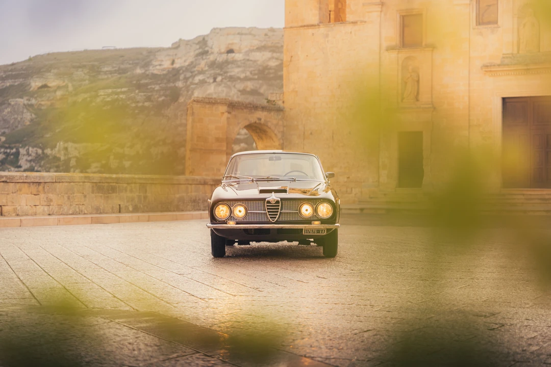 1963 Alfa Romeo 2600 - Image 11 of 31