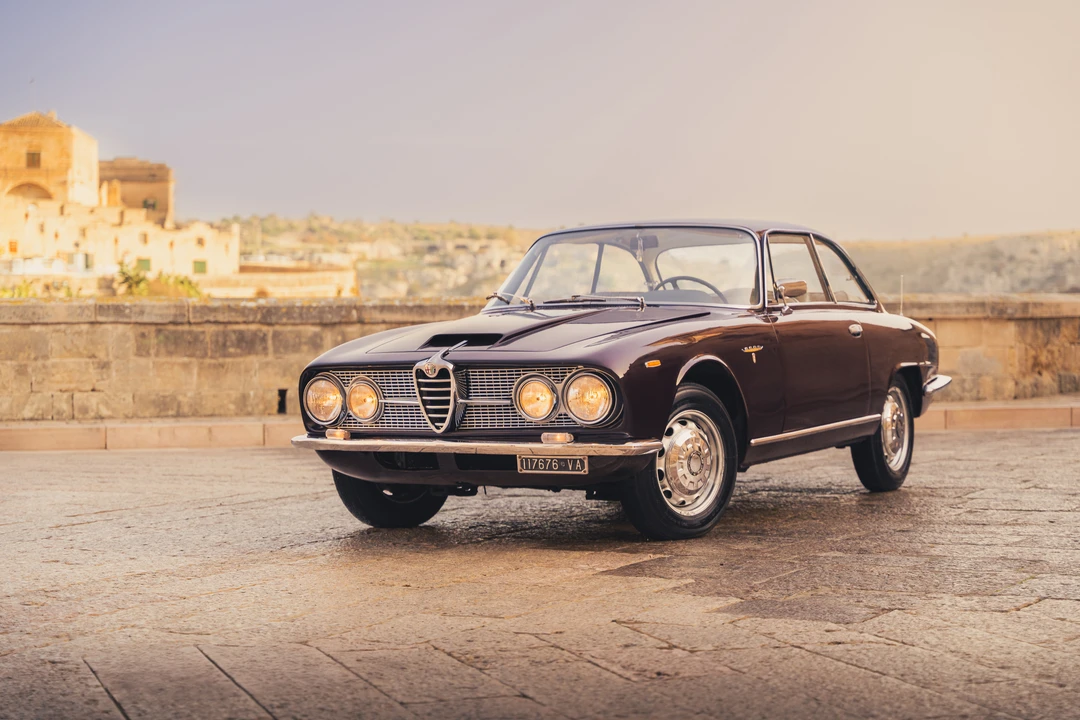 1963 Alfa Romeo 2600 - Image 3 of 31