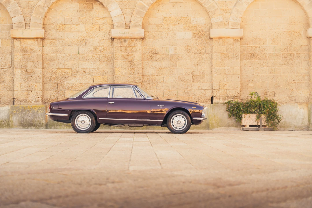 1963 Alfa Romeo 2600 - Image 17 of 31